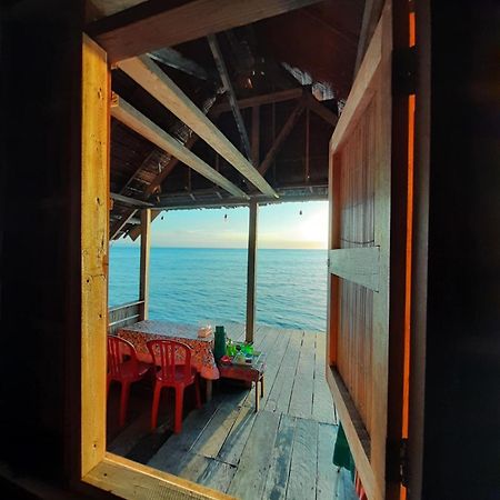 Nyanse Homestay - Raja Ampat Besir Dış mekan fotoğraf