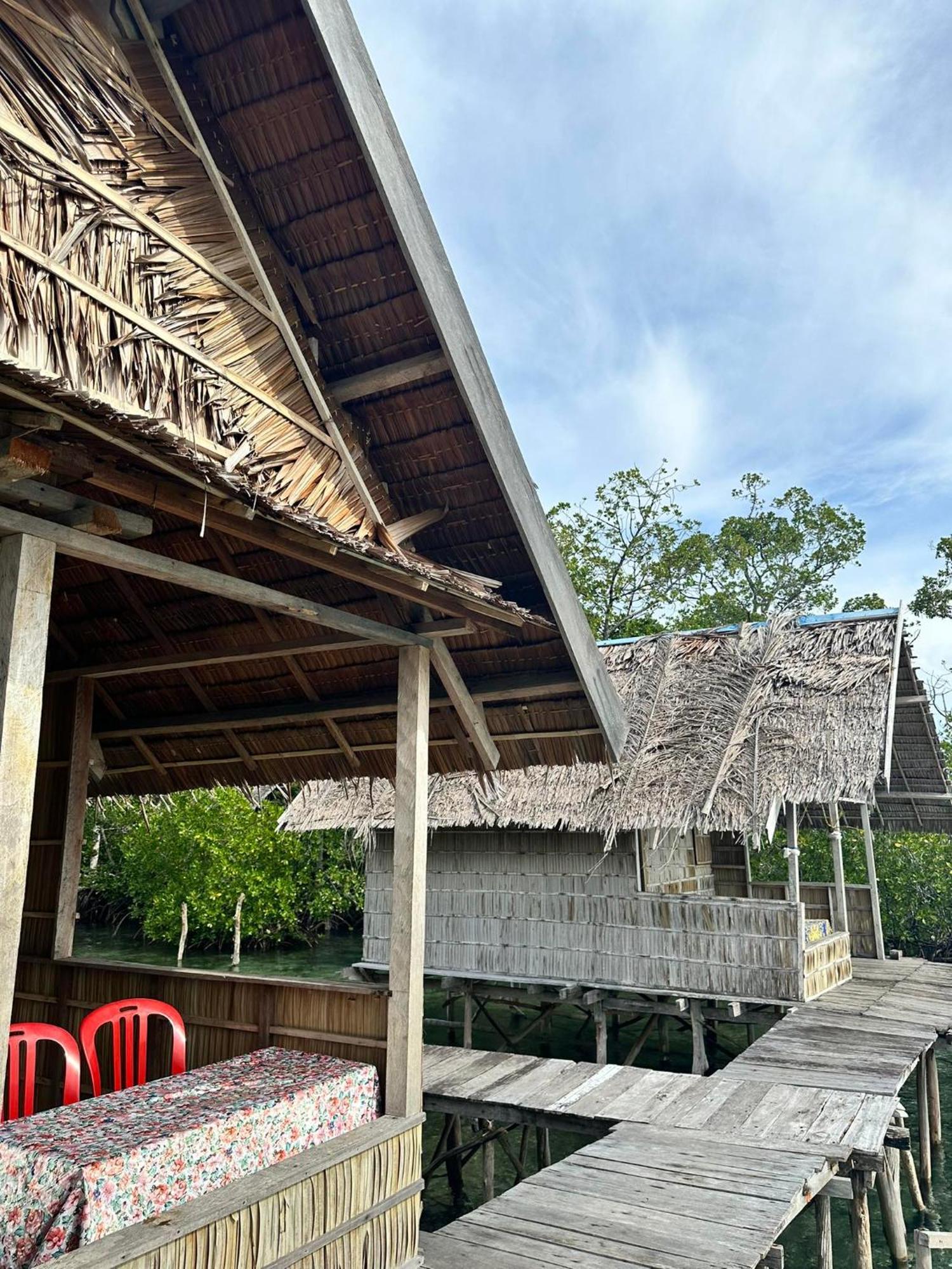 Nyanse Homestay - Raja Ampat Besir Dış mekan fotoğraf