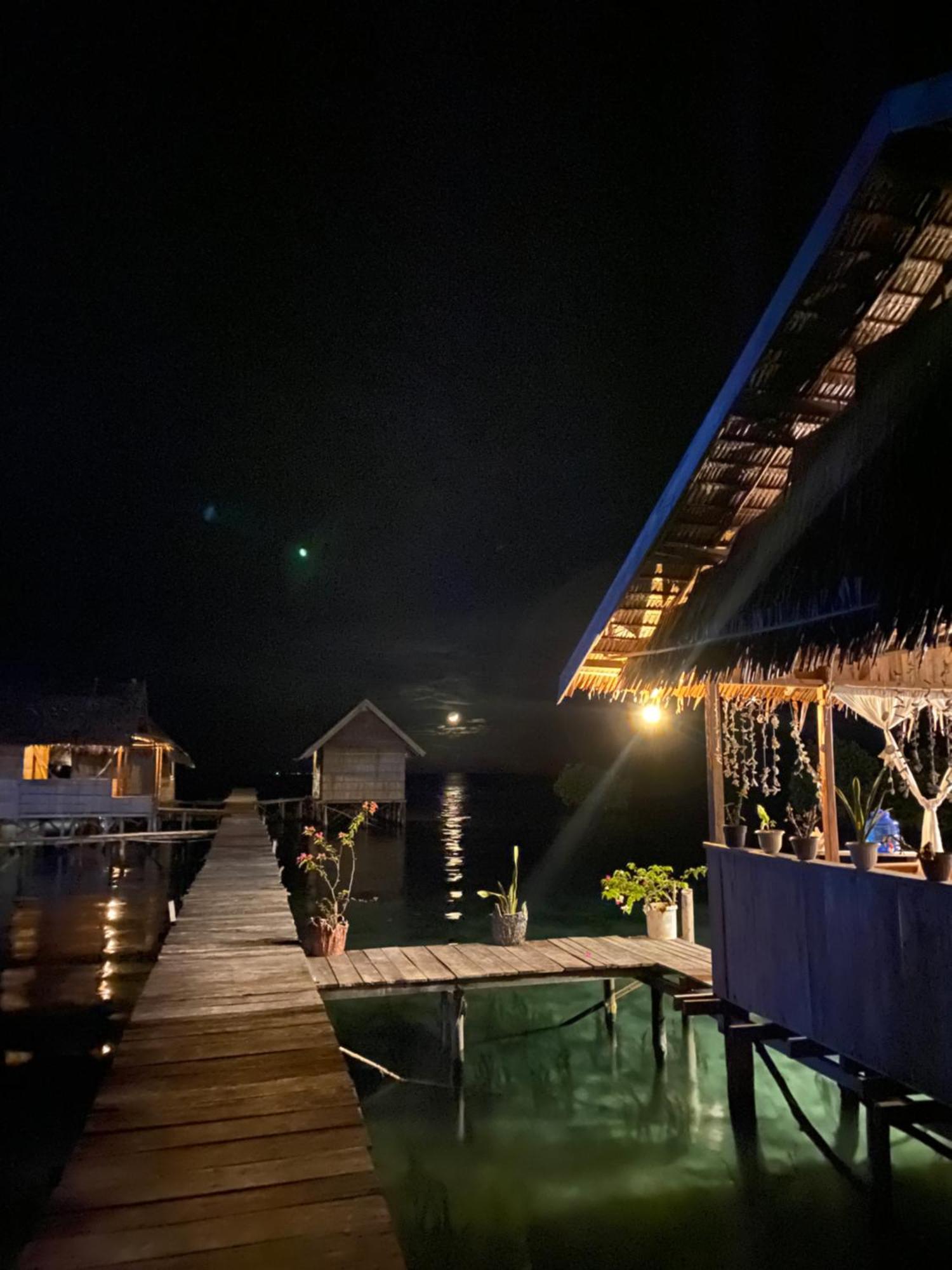 Nyanse Homestay - Raja Ampat Besir Dış mekan fotoğraf