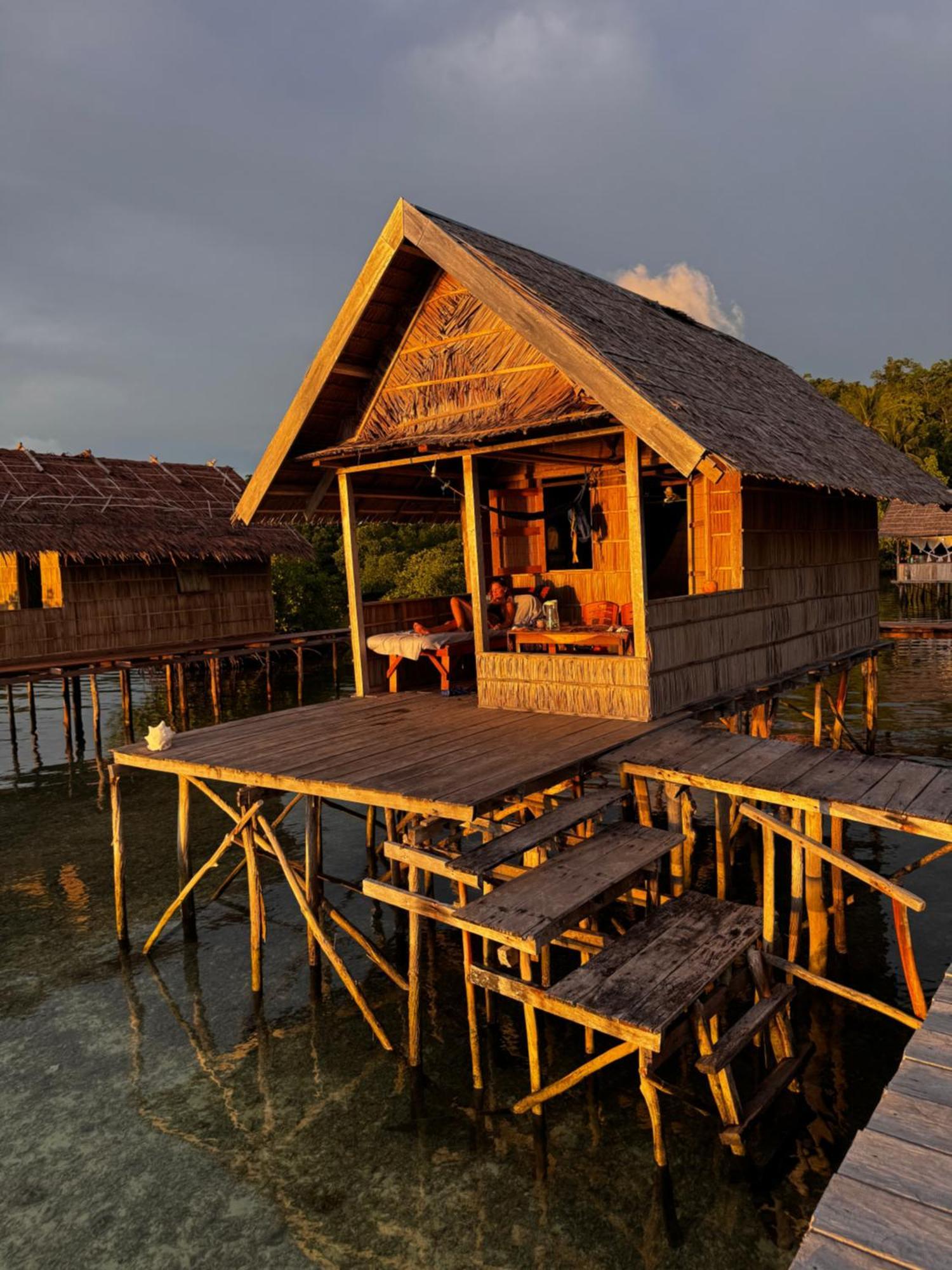 Nyanse Homestay - Raja Ampat Besir Dış mekan fotoğraf
