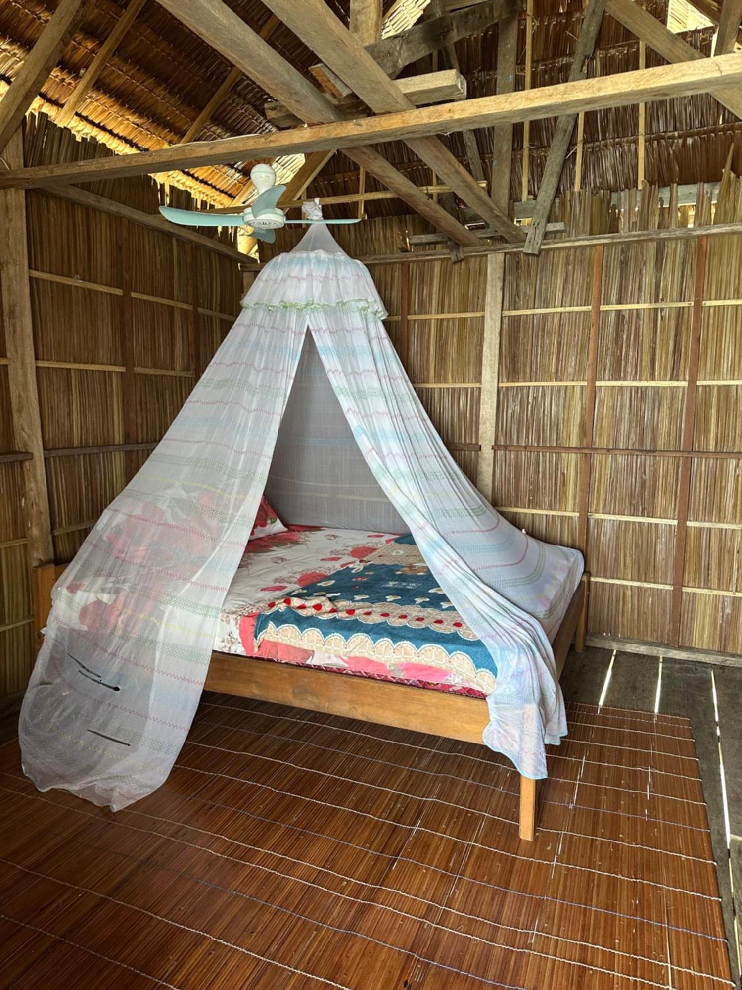 Nyanse Homestay - Raja Ampat Besir Dış mekan fotoğraf