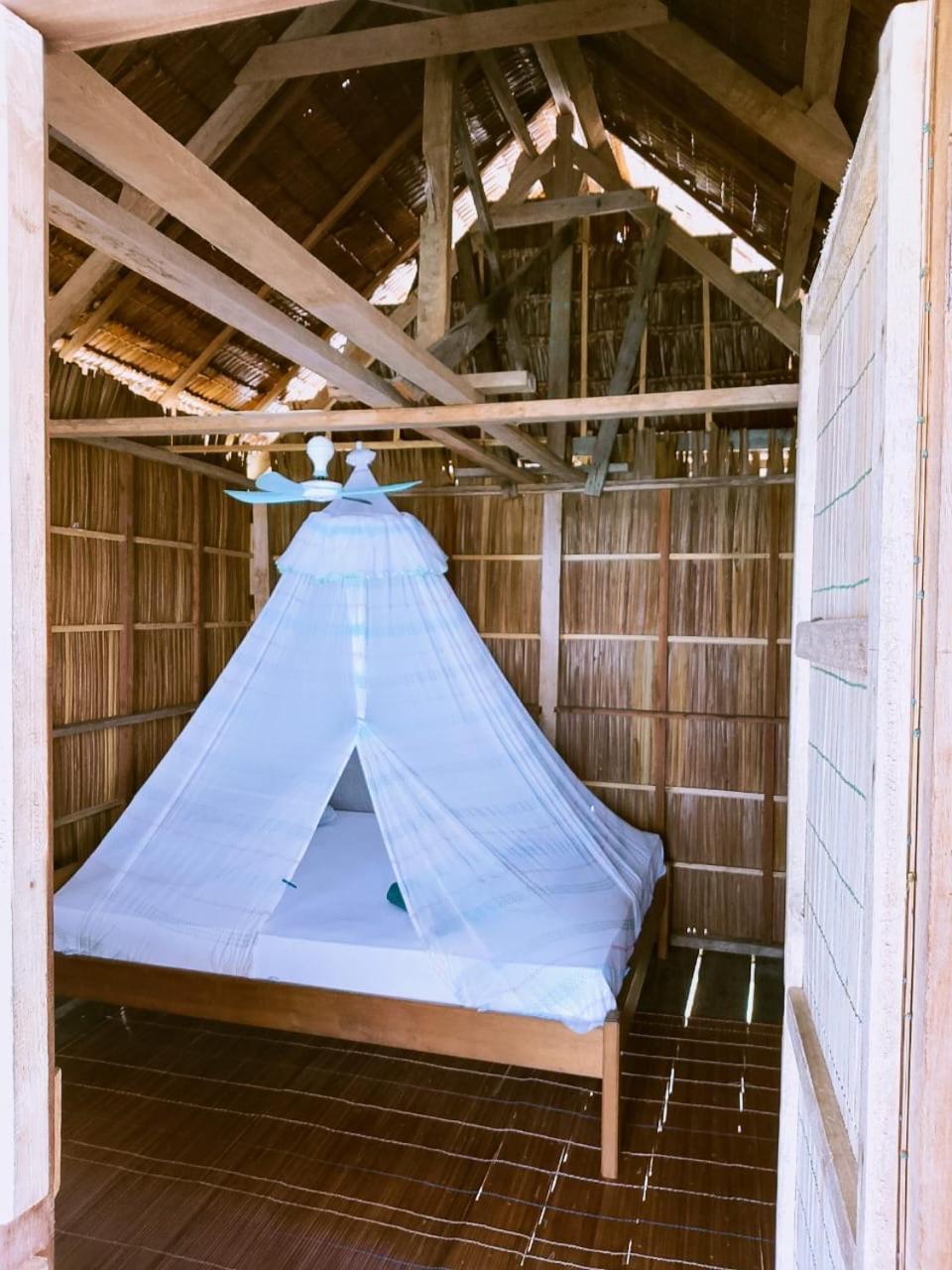 Nyanse Homestay - Raja Ampat Besir Dış mekan fotoğraf